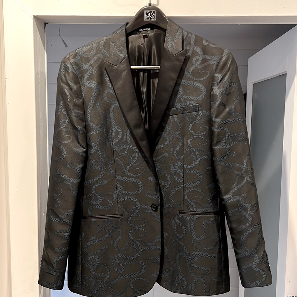 Express black sports coat with blue snakes 42L slim